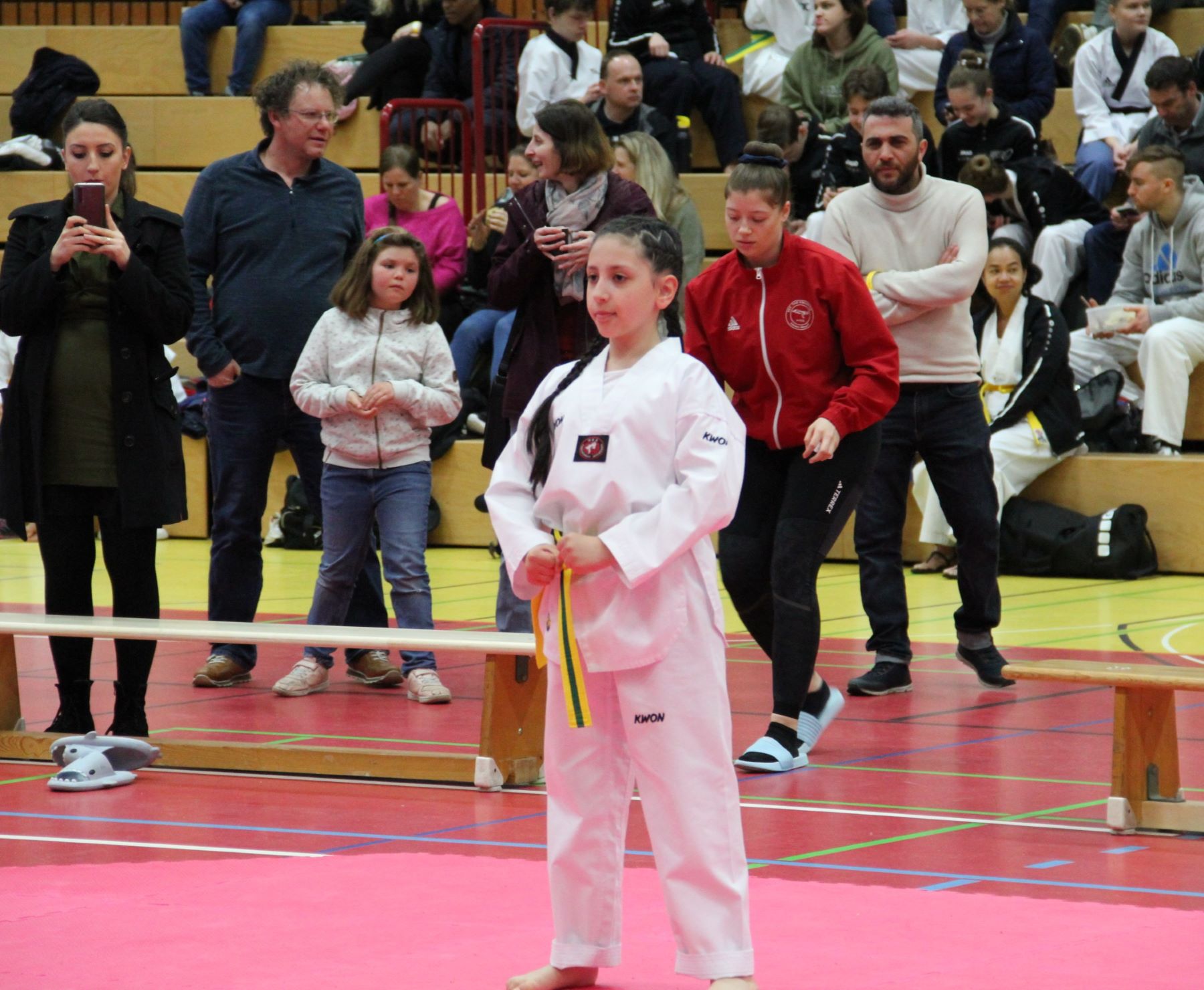 1. Platz und somit Gold für Elisa Image